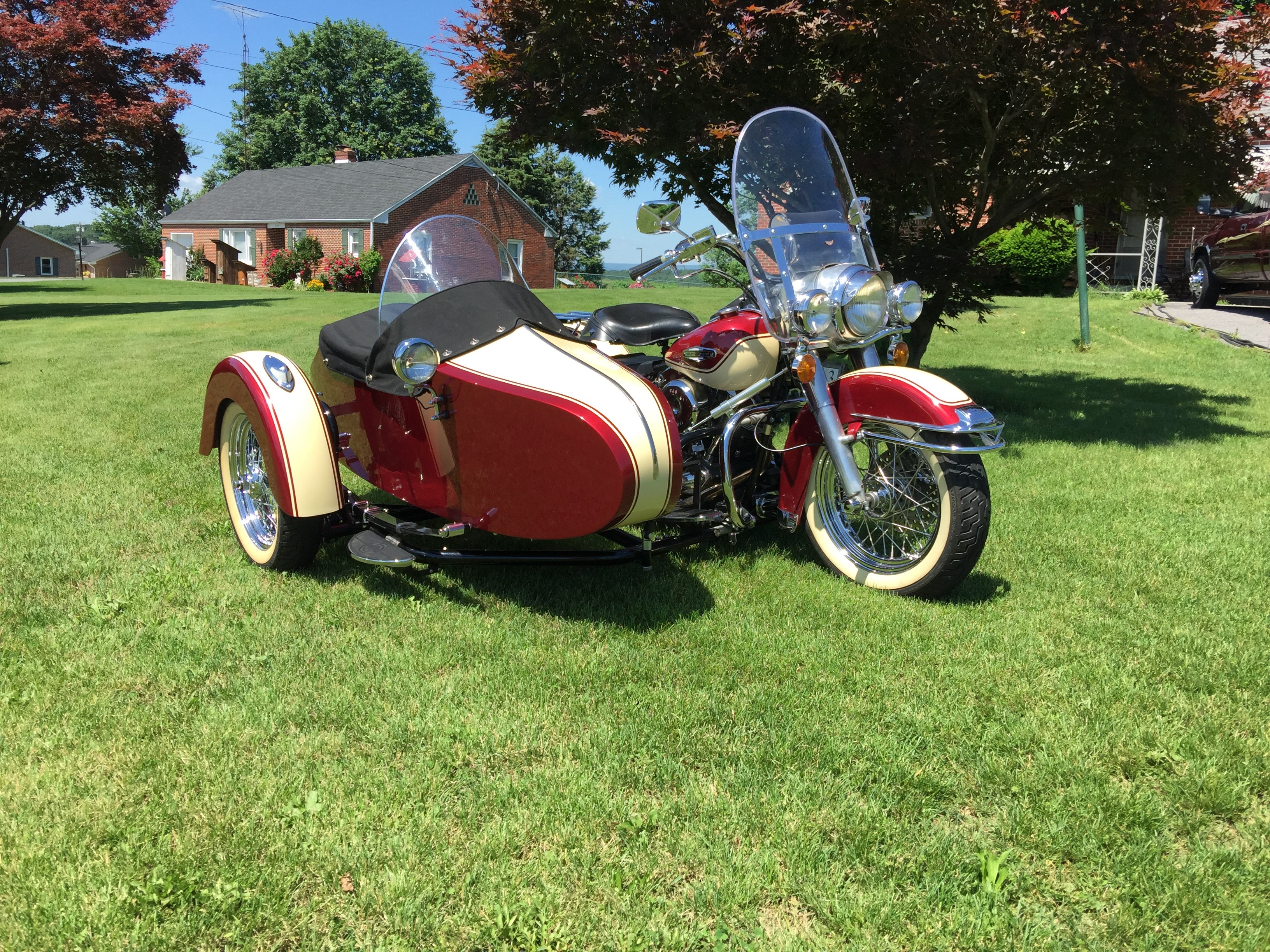 1972 HarleyDavidson® FLH Electra Glide® w/ Sidecar (Burgundy And Cream