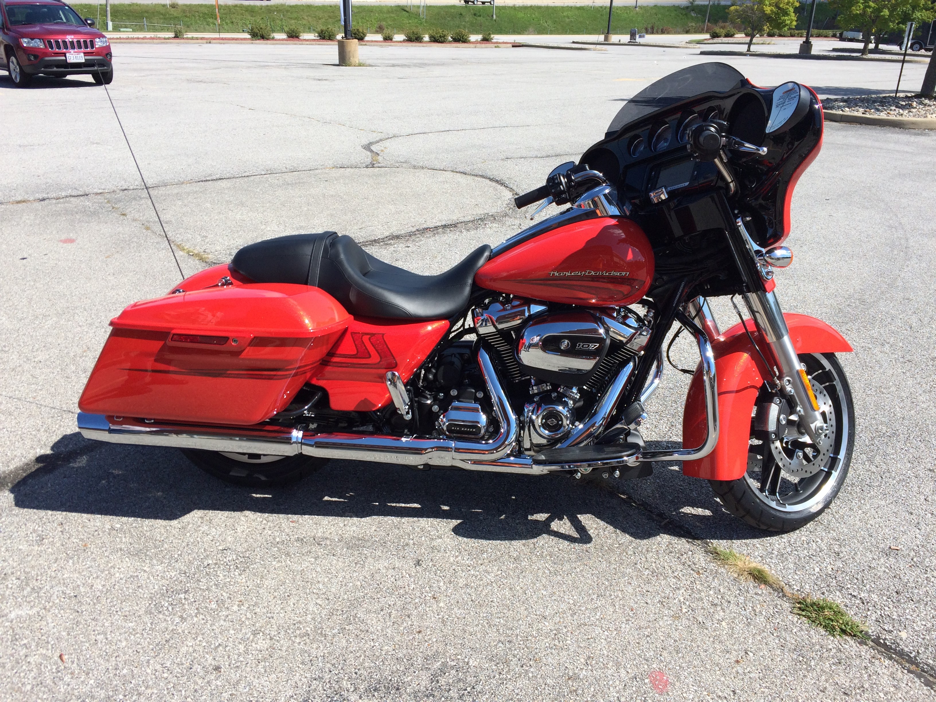 2017 HarleyDavidson® FLHX Street Glide® Orange 2017 HarleyDavidson